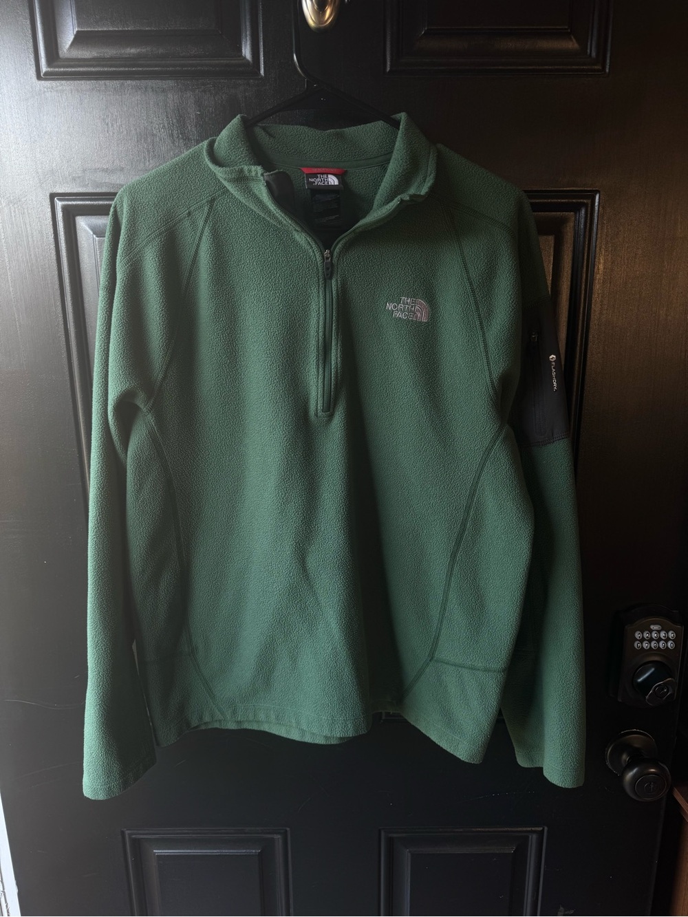 The North Face Men's Forest Green Quarter-Zip Fleece Pullover